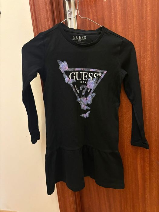 Детска рокля на Guess 6-7 год