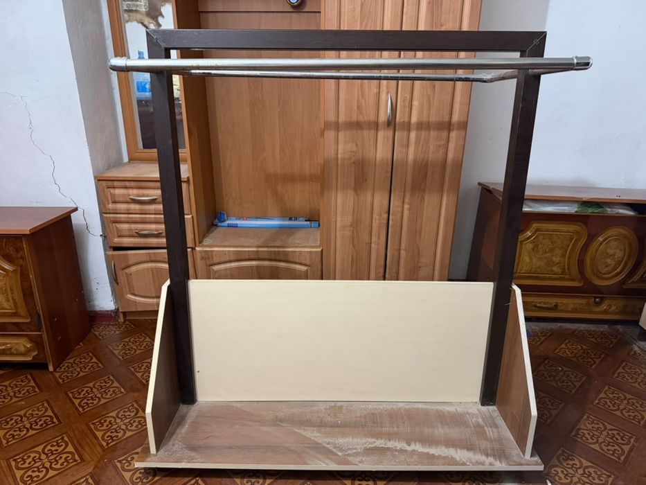 Шкафтар кілемдер