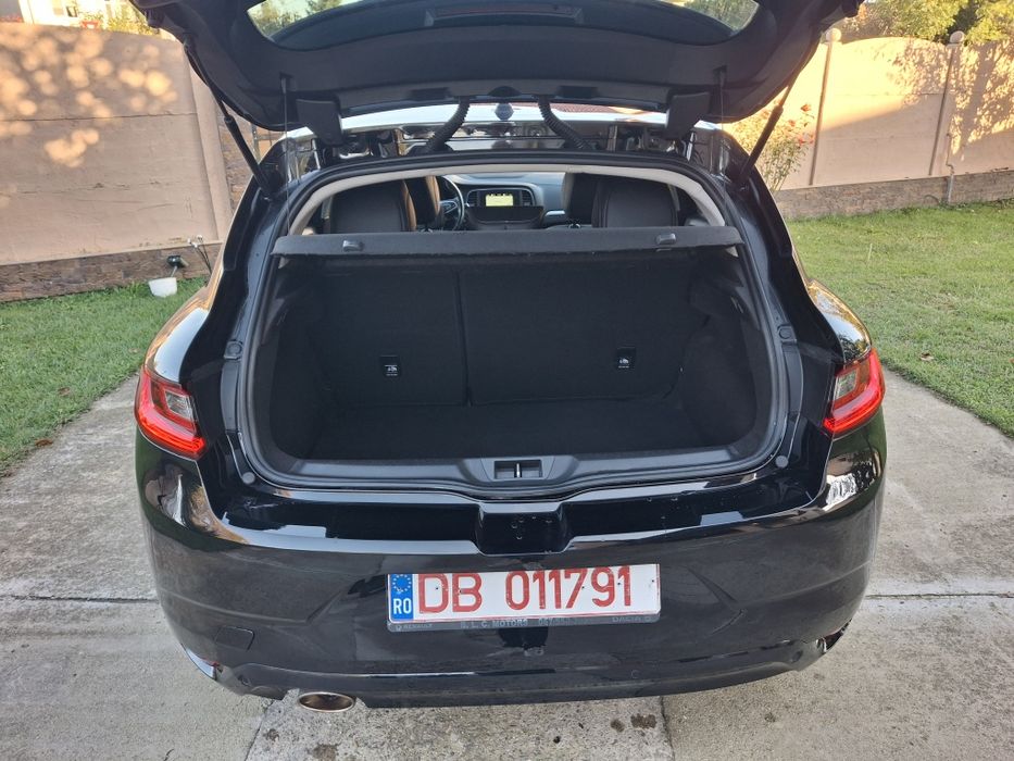 Renault megane 4 Limited edition 1.3 tce /2019 distribuție schimbată recent