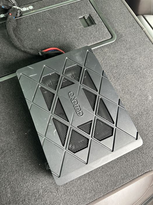 Subwoofer auto activ Awave V9M