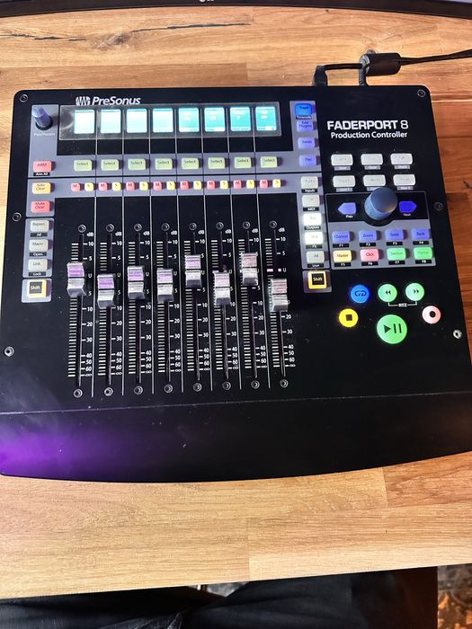 Presonus Faderport 8 controller DAW
