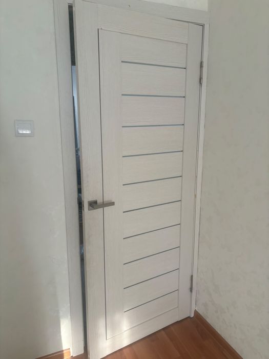 Есік сатылады 80дік 2шт, 60дық 2шт