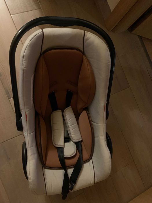 kikka boo divaina 2 в 1 + столче за кола за новородено