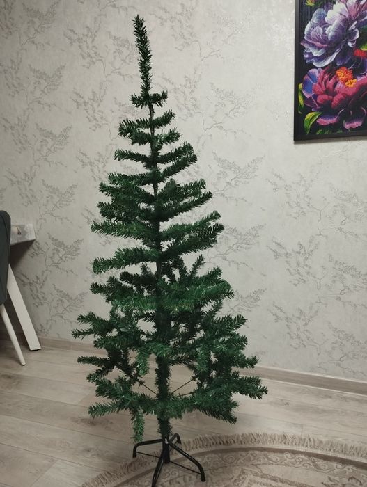 Ёлка искусственная