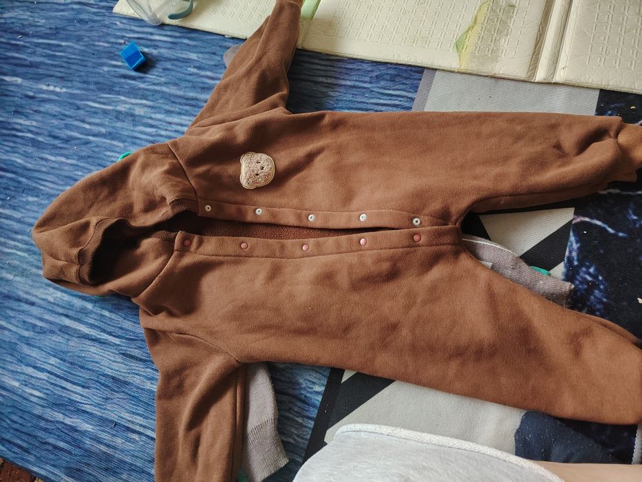 Продам детские куртки