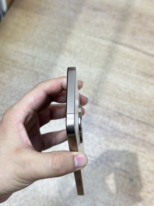 16 Pro Max 256gb 98% Desert Titanium