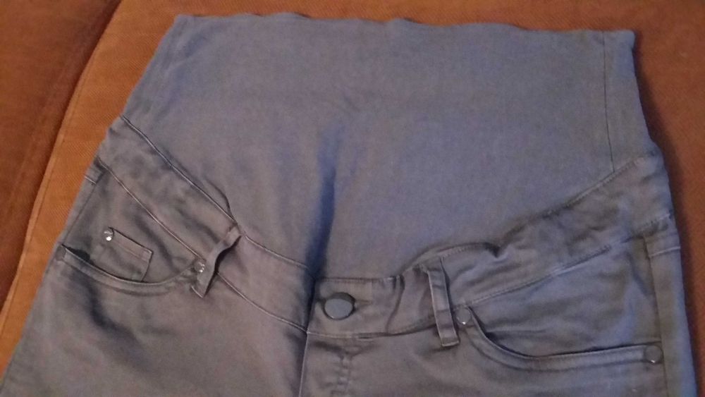 Pantaloni gravida marimea 36 H&M Mama