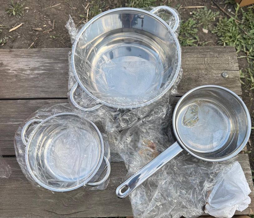 Продам набор кастрюль