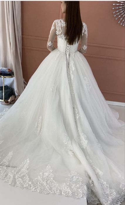 Свадебное платье