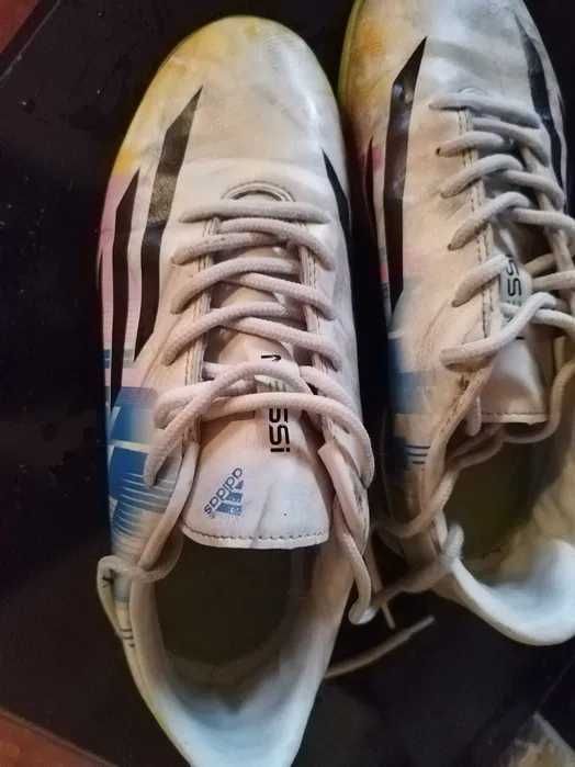 Ghete fotbal  Adidas nr 38