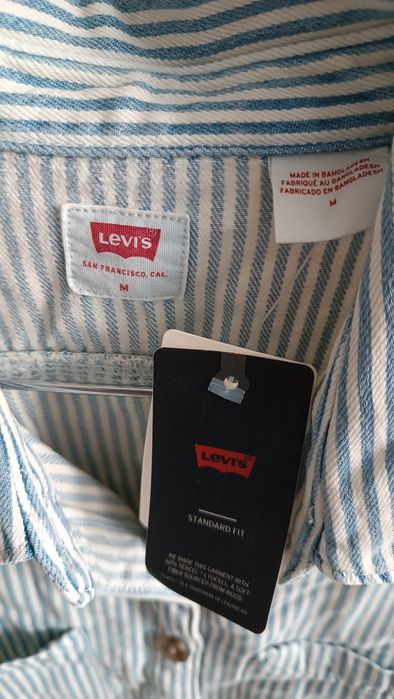 Рубашка джинсовая от бренда Levi's