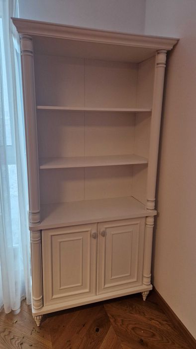 Vând set complet de mobilier.