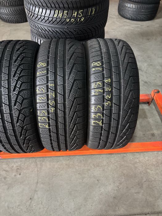 Anvelope Iarna 235/45/18 Pirelli SottoZero 235 45 18 R18