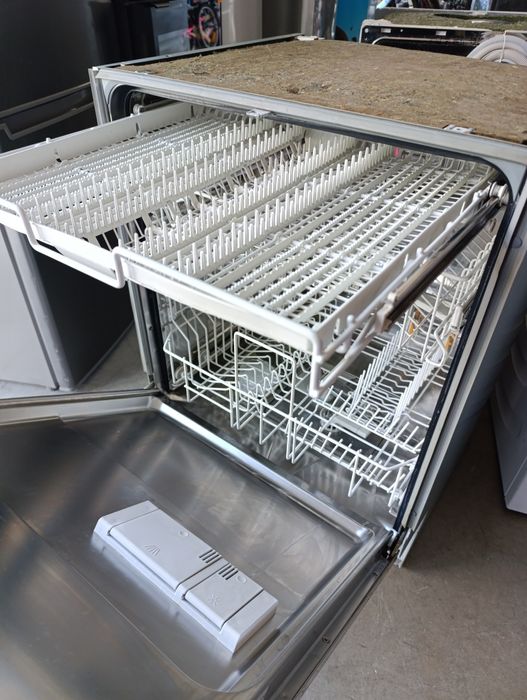 Съдомиялна за вграждане Miele XXL