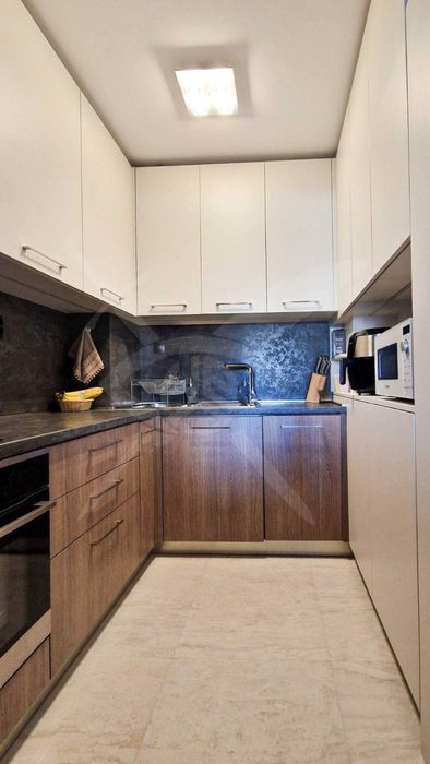 Продава се Тристаен апартамент в Пловдив, Тракия - 110 кв.м за 1062 €/кв.м - Снимка #2