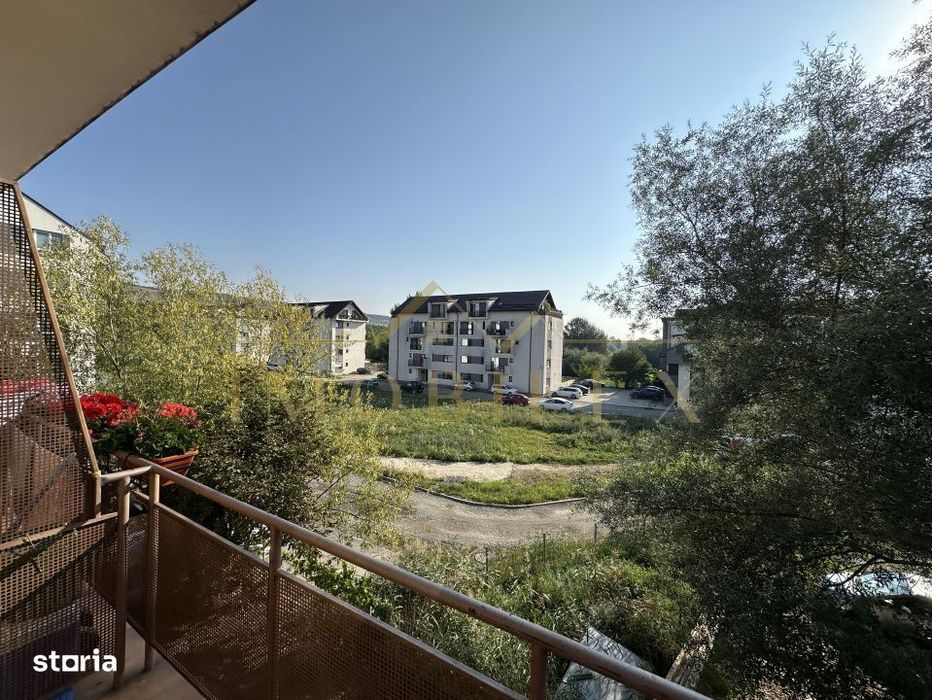 Apartament spatios 3 camere,  zona Tineretului