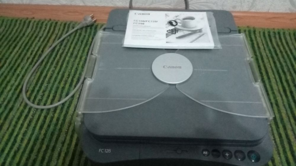 Продам ксерокс    Canon почти новый