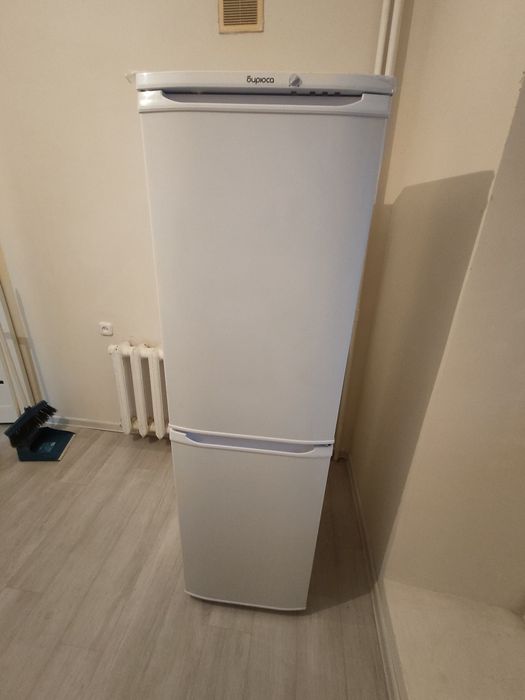 Холодильник Бирюса