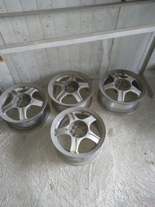 Продам диски на Субару R15