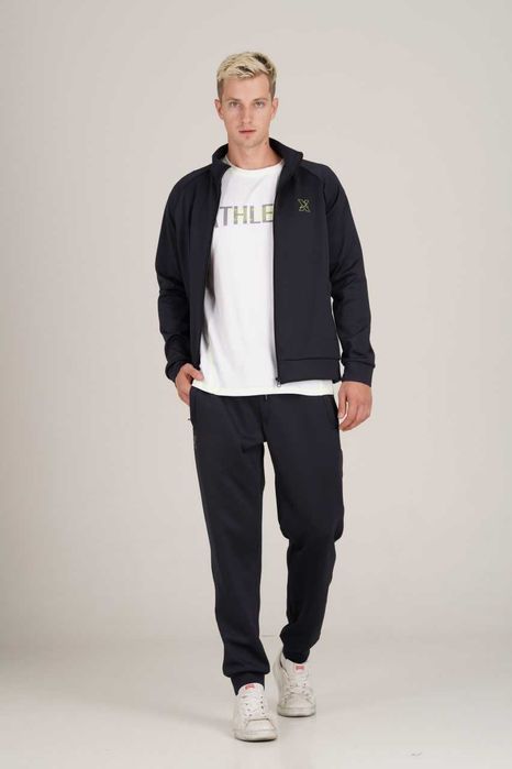 Производство, пошив повседневной и спортивной одежды