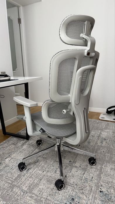 Офисное/компьютерное кресло