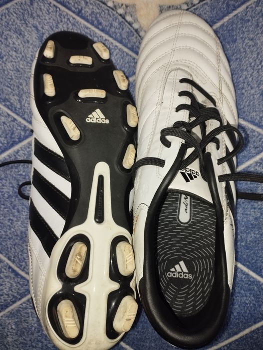 Футбольные бутцы