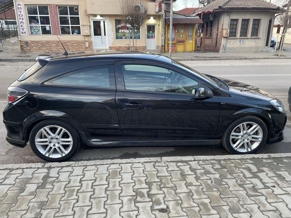 Opel astra GTC 1.9cdti 150k.c