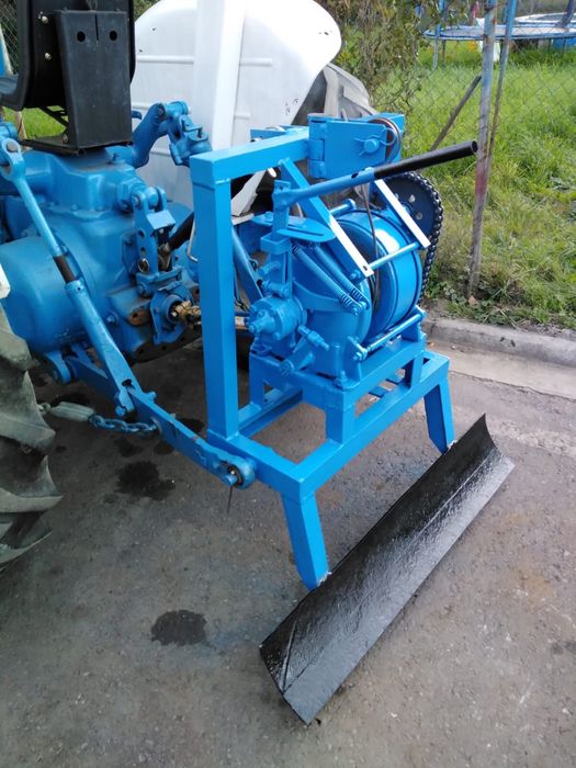 Vand troliu forestier tractor