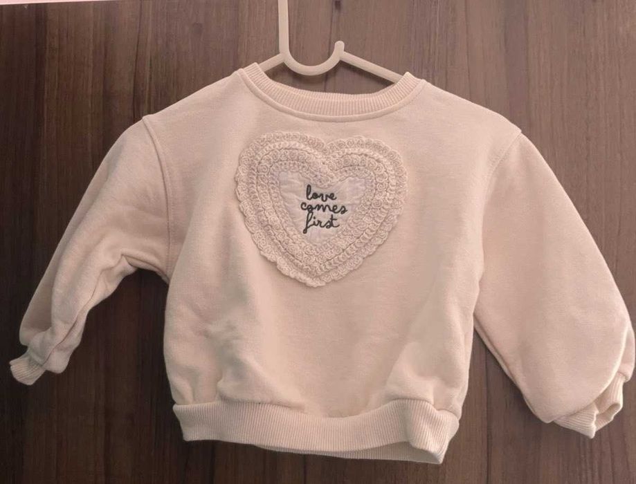 ZARA Блуза за момиче с бродирано сърце, бежова - размер 1 1/2 (18м.)