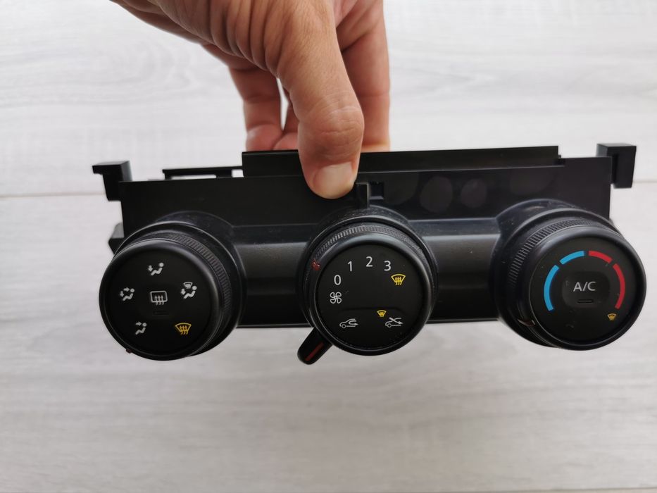 Управление за парно Dacia Duster