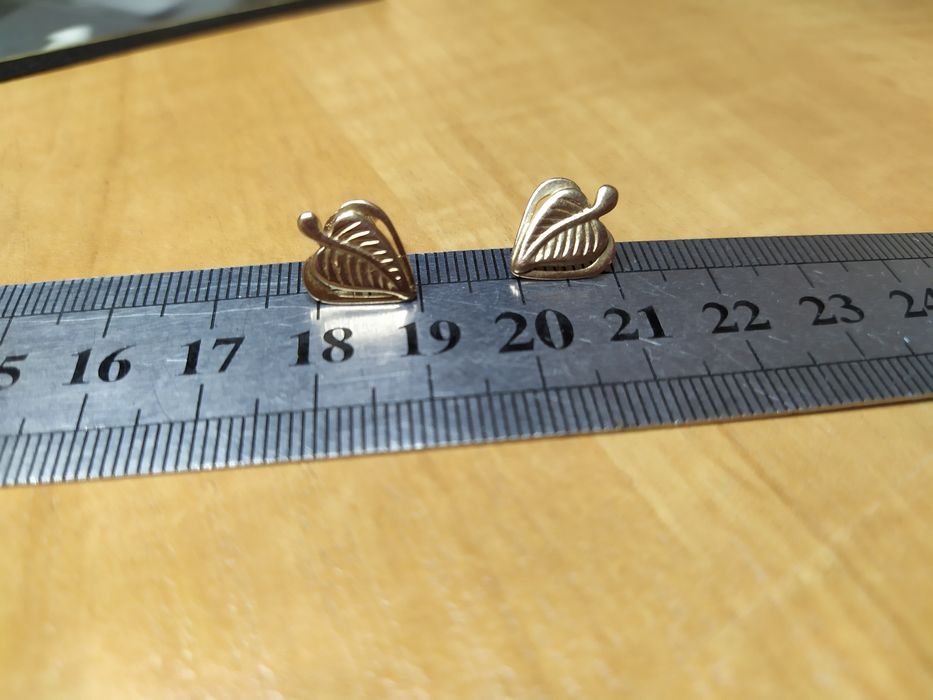 Серьги золотые гвоздики