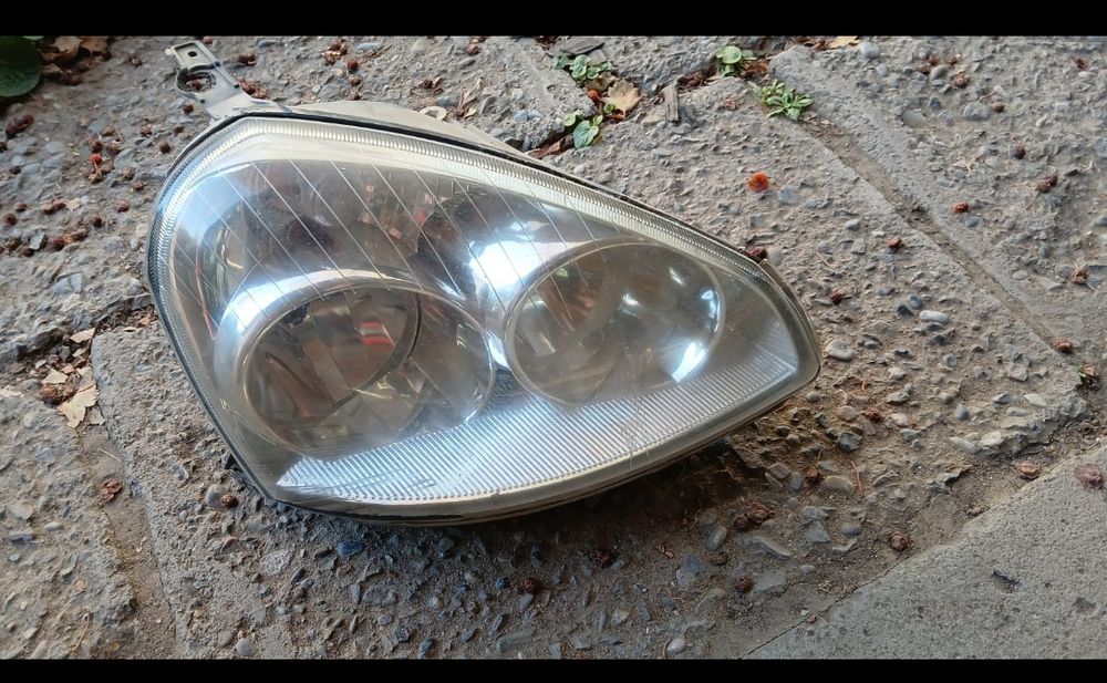 Фара на Приору  левая