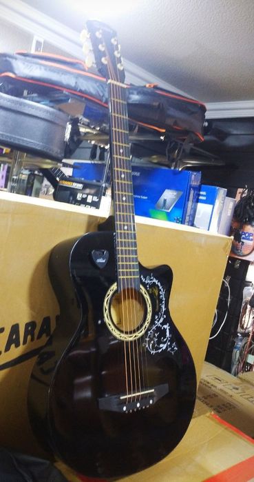 Gitara akustika top brand Mega skidka