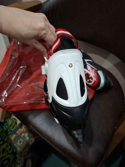 Продам детские коньки