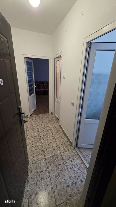 Vand ap 2 camere zona Piata Mare