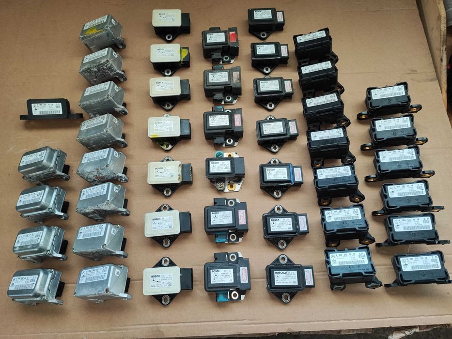 Краш датчици и отклонение от курса за Мерцедес