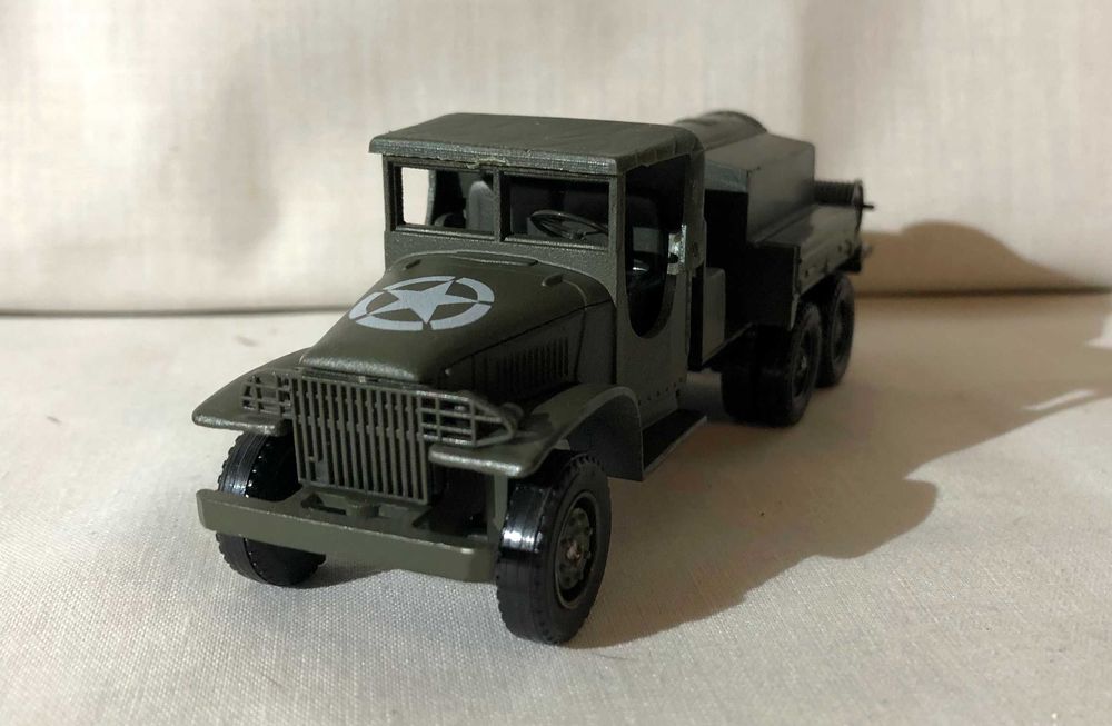 Macheta camion militar GMC CCKW 353 6x6 1 50 Solido originala