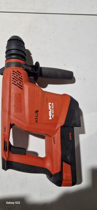 Hilti rotopercutor ,sabie pe acumulator de 30 V