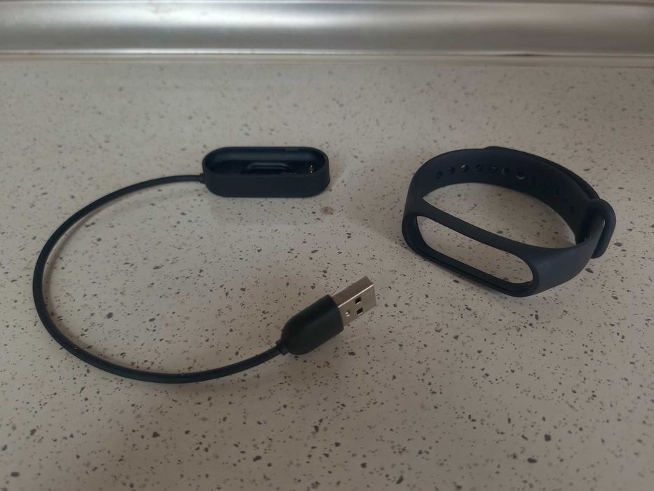 Зарядное устр.+ Силикон. ремешок-для MI-Bend 5,4. (Оригинал)