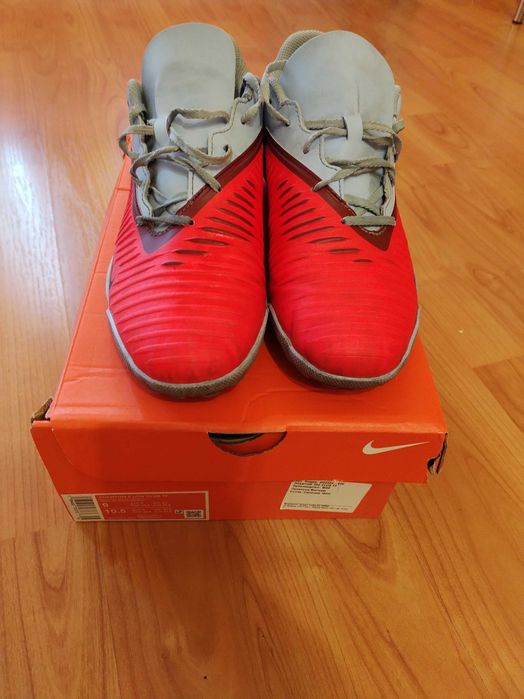 Футболни обувки найк PHANTOM 6 LOW CLUB TF.