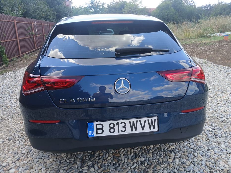 Mercedes CLA180D, shooting brake.