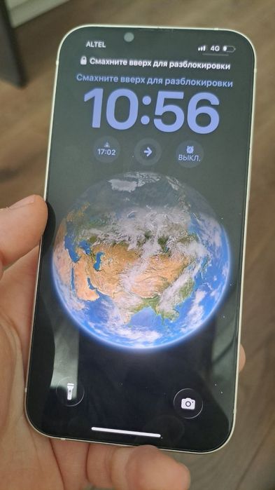 Айфон 13 в хорошем состоянии