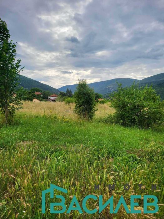 Продава ПАРЦЕЛ област Перник, гр. Земен