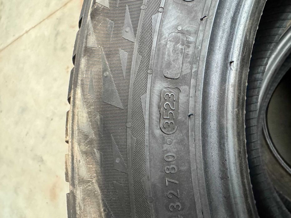 Anvelope Iarna Nokian 215/65 R17 SnowProof 2