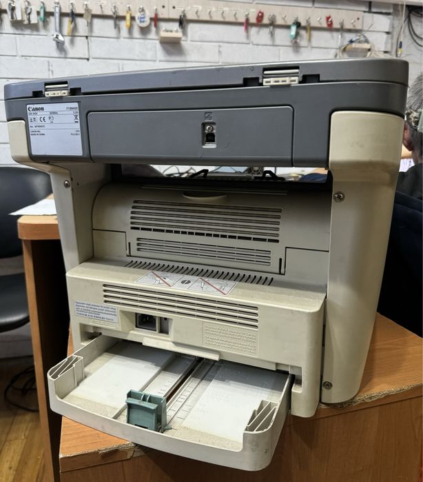 Принтер и сканер LaserBase MF3228