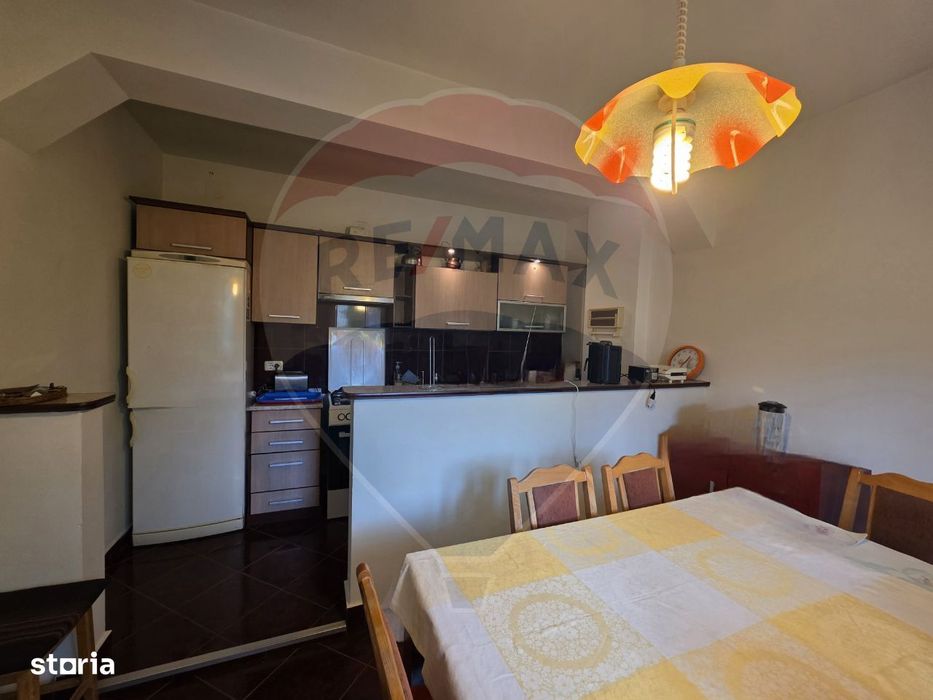 Casă solida 3 dormitoare si teren de 647 mp în zona Aradul Nou