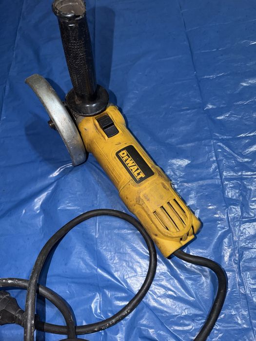 Polizor dewalt DWE4157