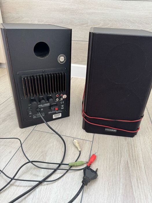 Продам колонки Microlab