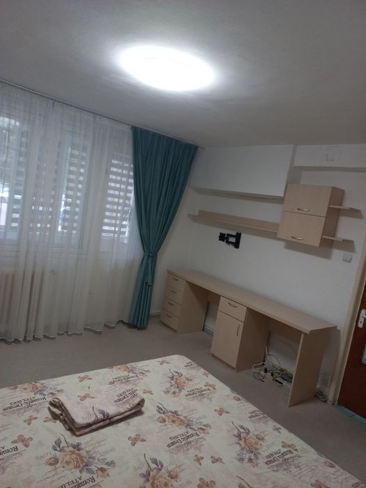 Direct proprietar inchiriez Garsoniera 45 mp metrou Raul Doamnei