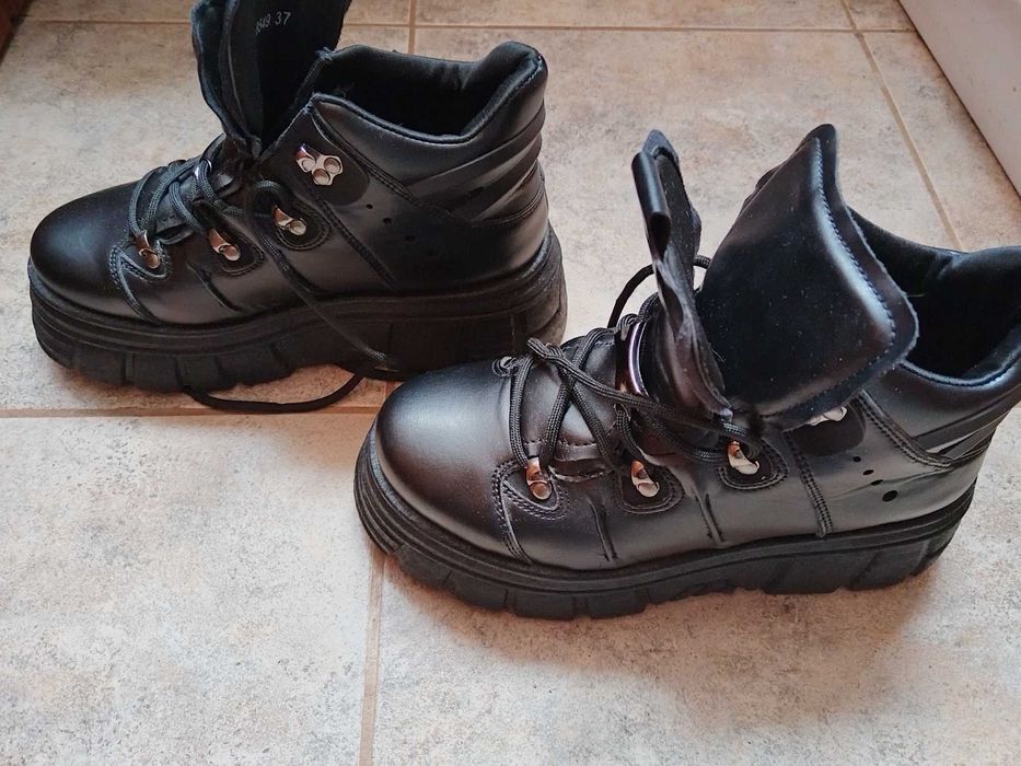 Дамски маратонки платформа 37 номер